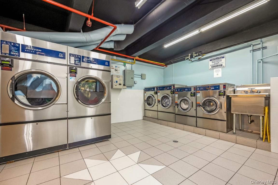 18-35 Corporal Kennedy Street, Unit 4F photo 21