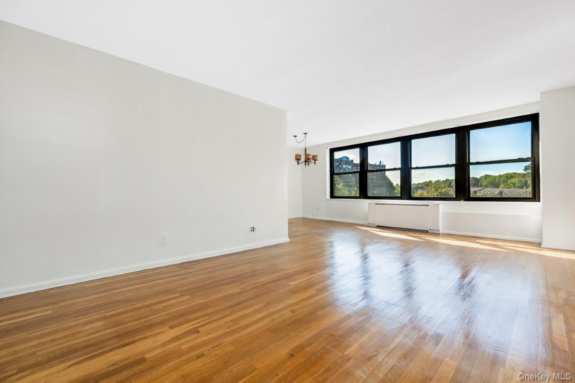 18-35 Corporal Kennedy Street, Unit 4F photo 3