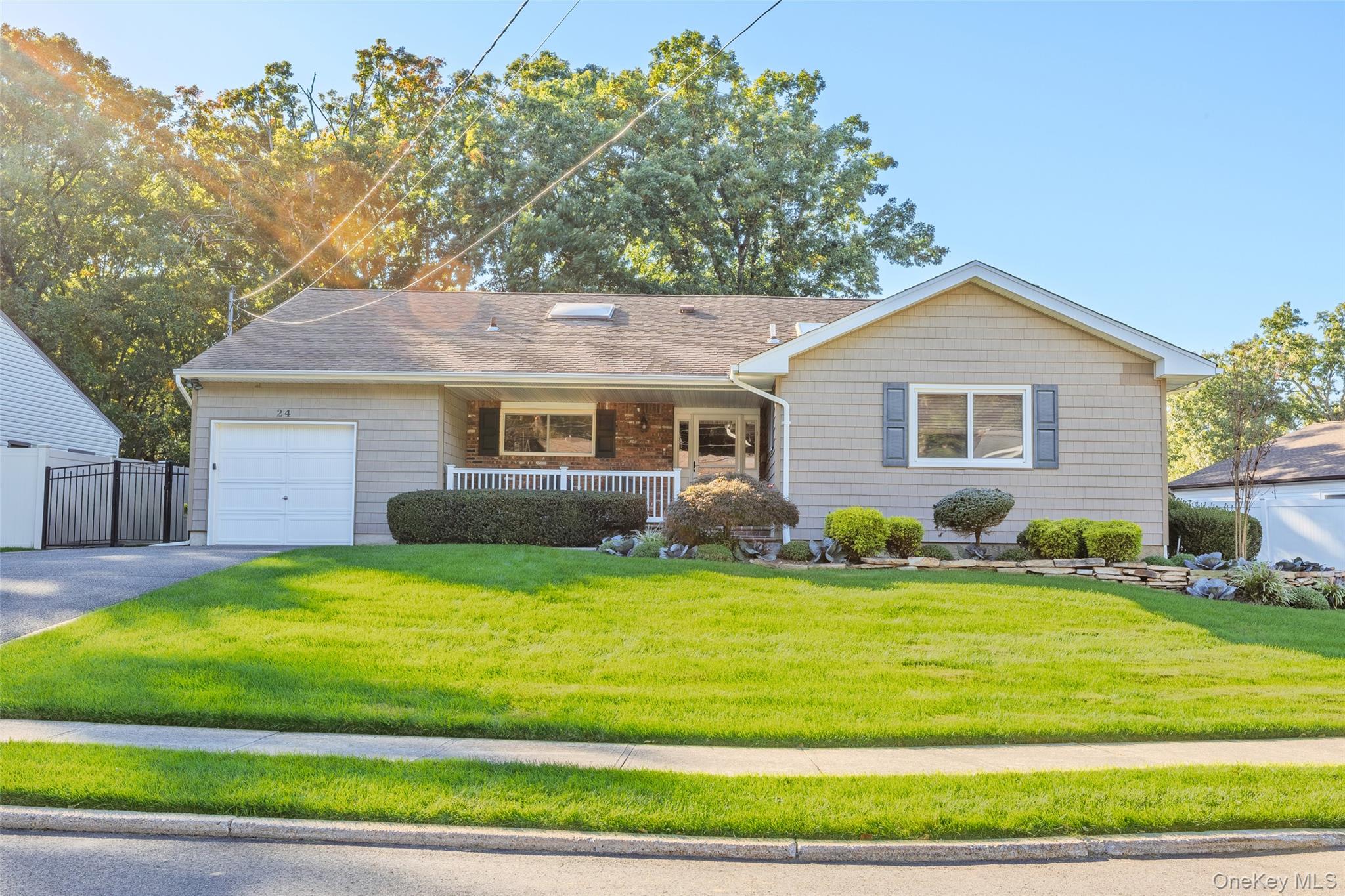 24 Kingswood Drive – For Sale