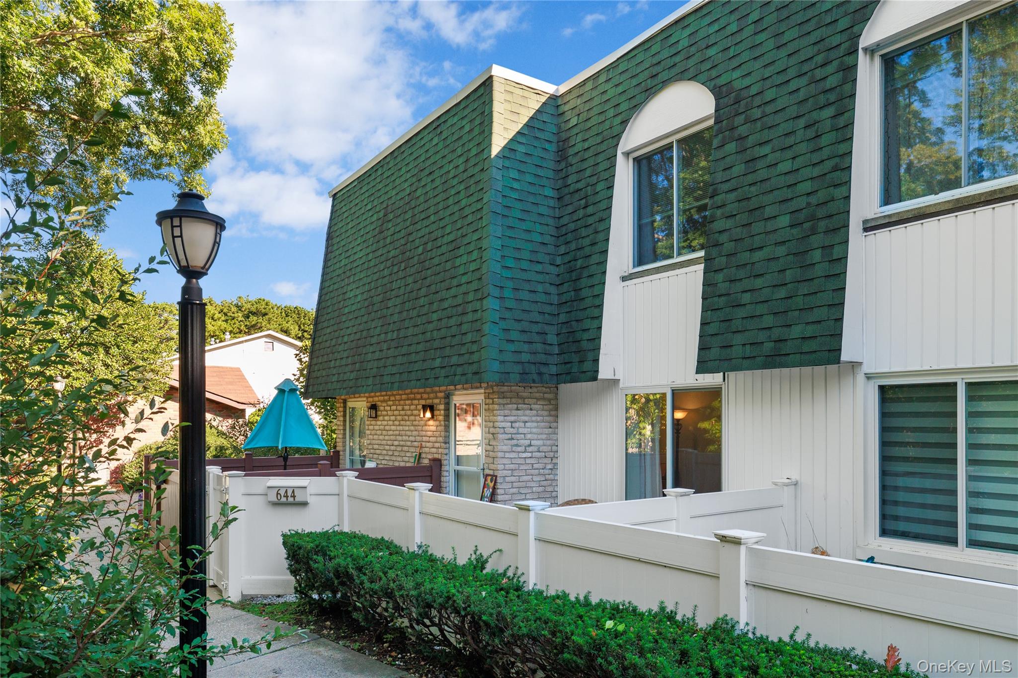 644 W End Drive – For Sale