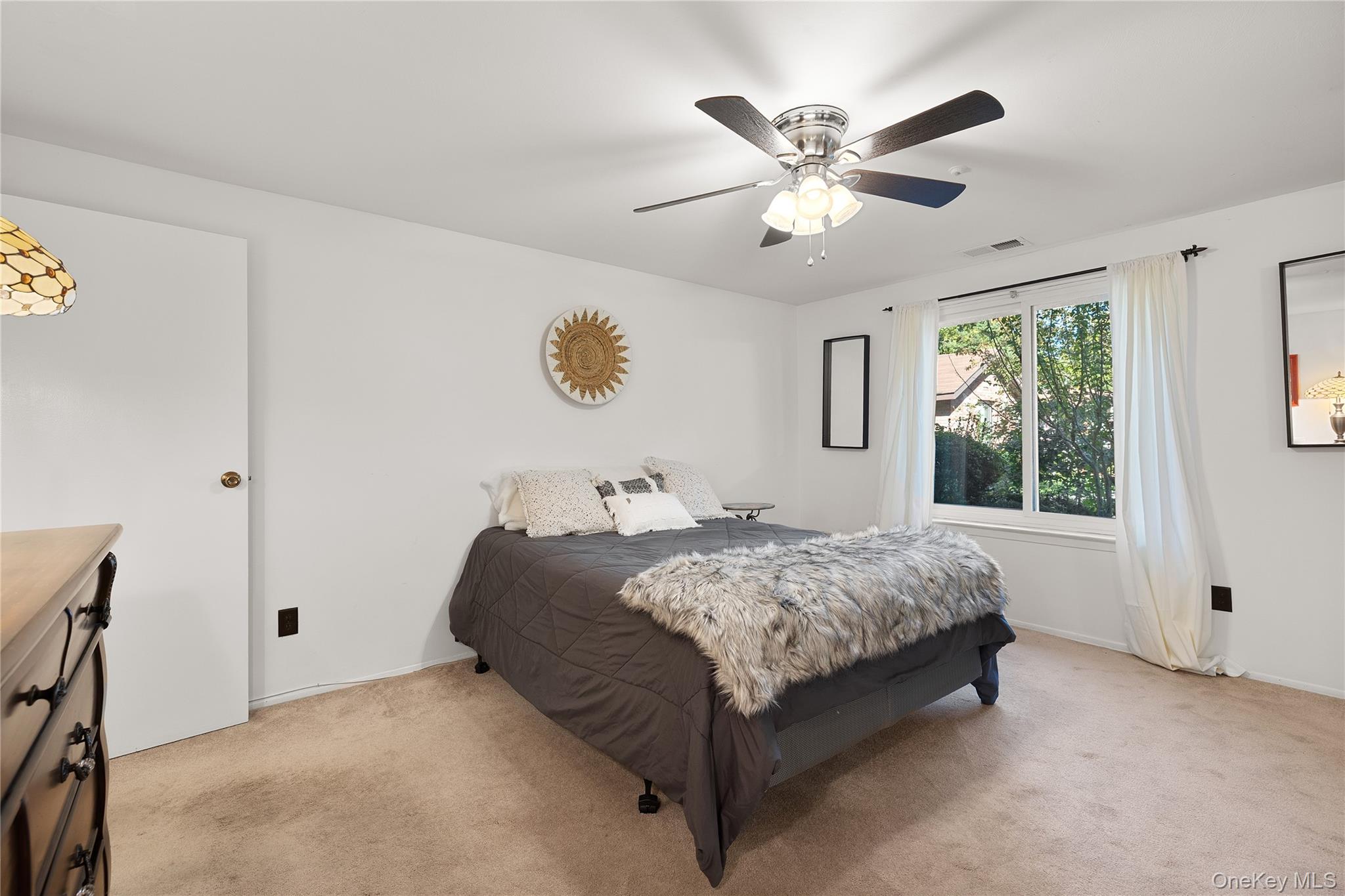 644 W End Drive – For Sale photo 7