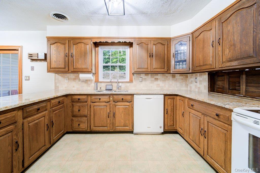 75 Alda Drive – For Sale photo 12