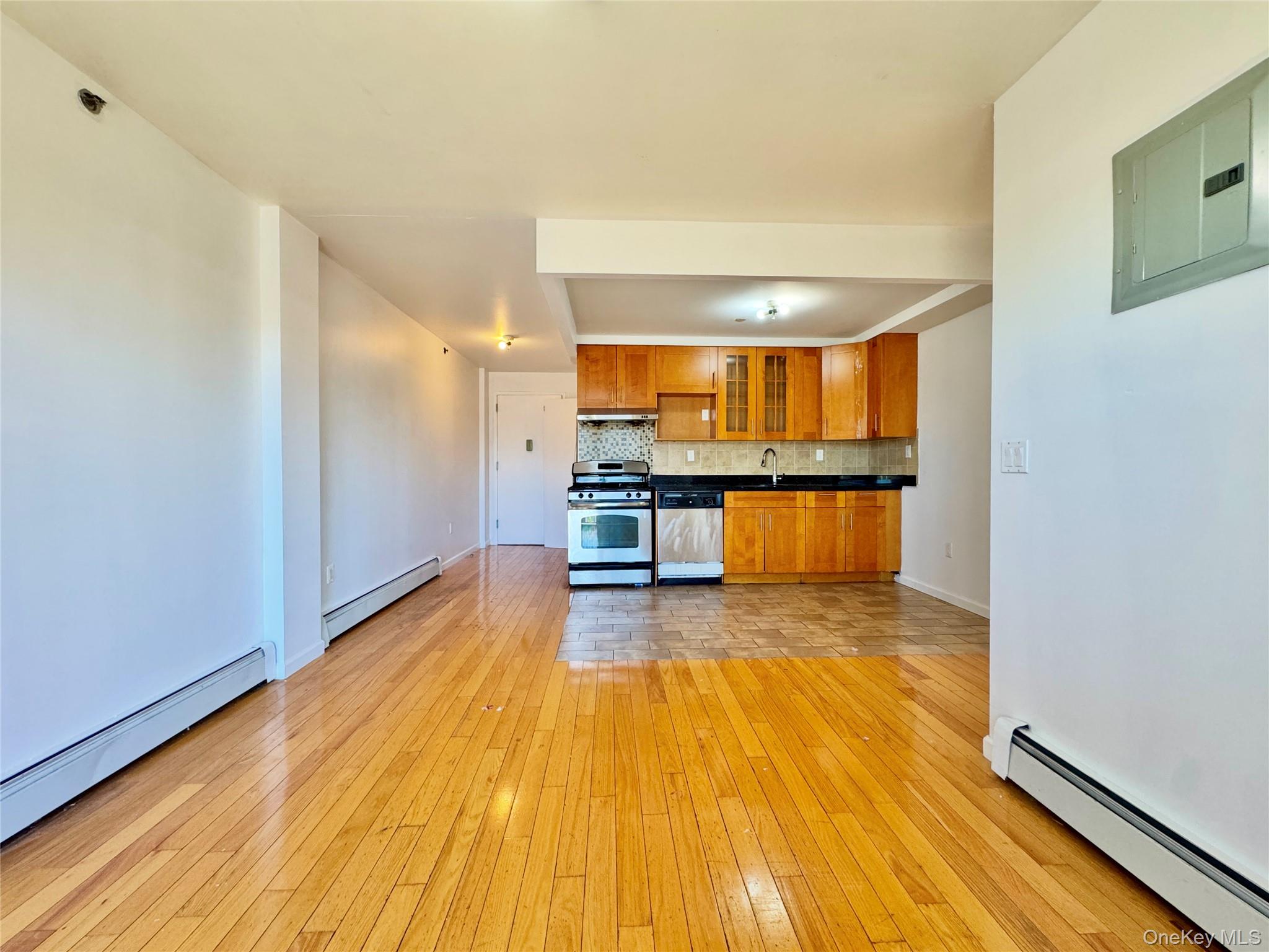 9305 37th Avenue, Unit 3C photo 3