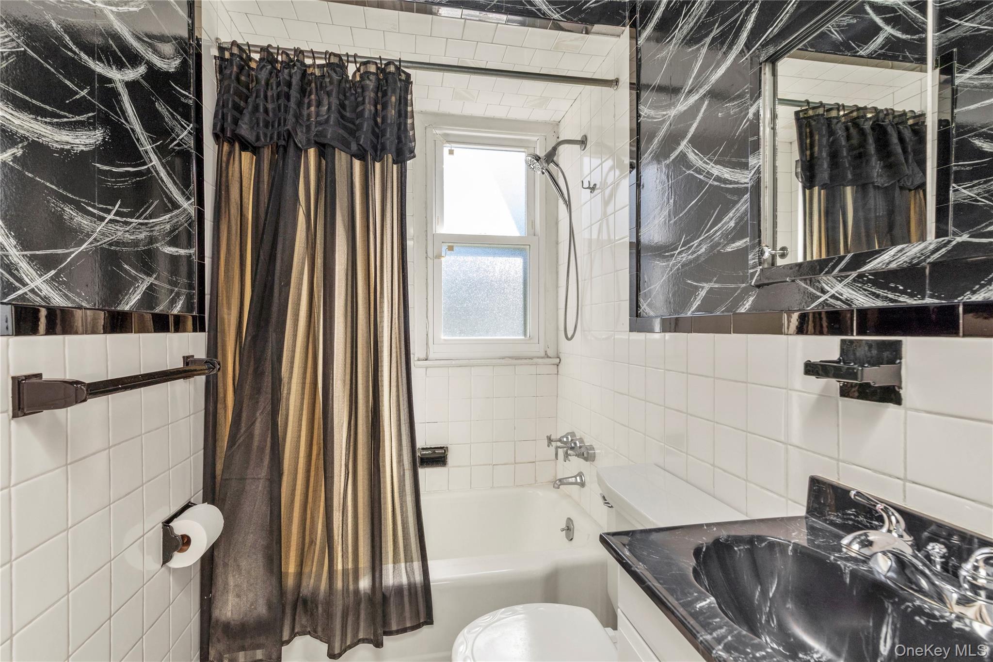 10 Sunset Avenue – For Sale photo 14