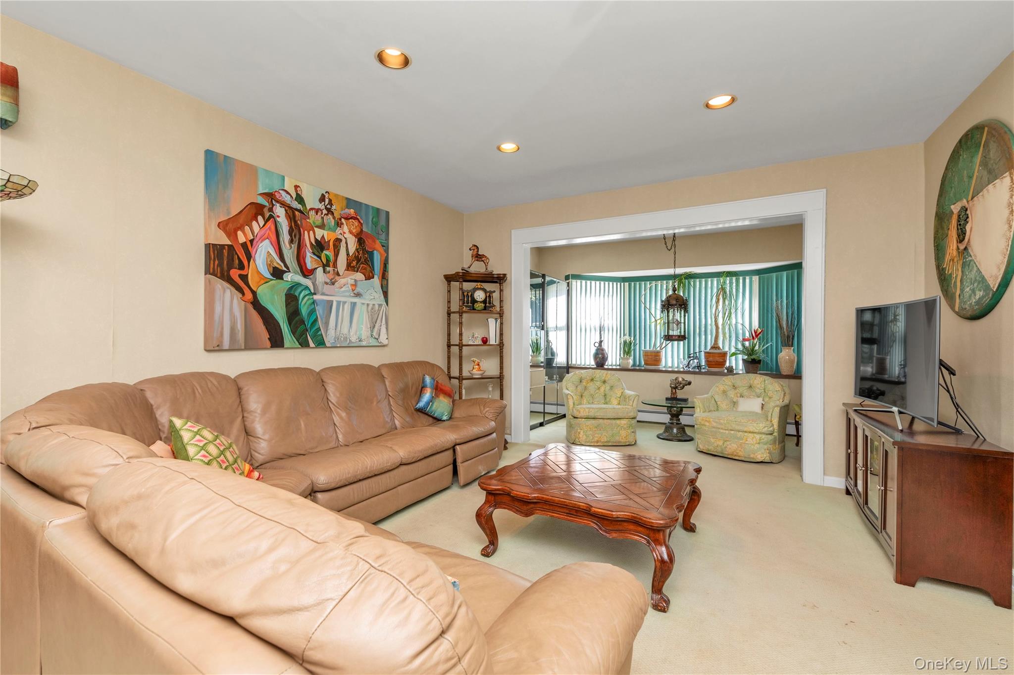 10 Sunset Avenue – For Sale photo 4