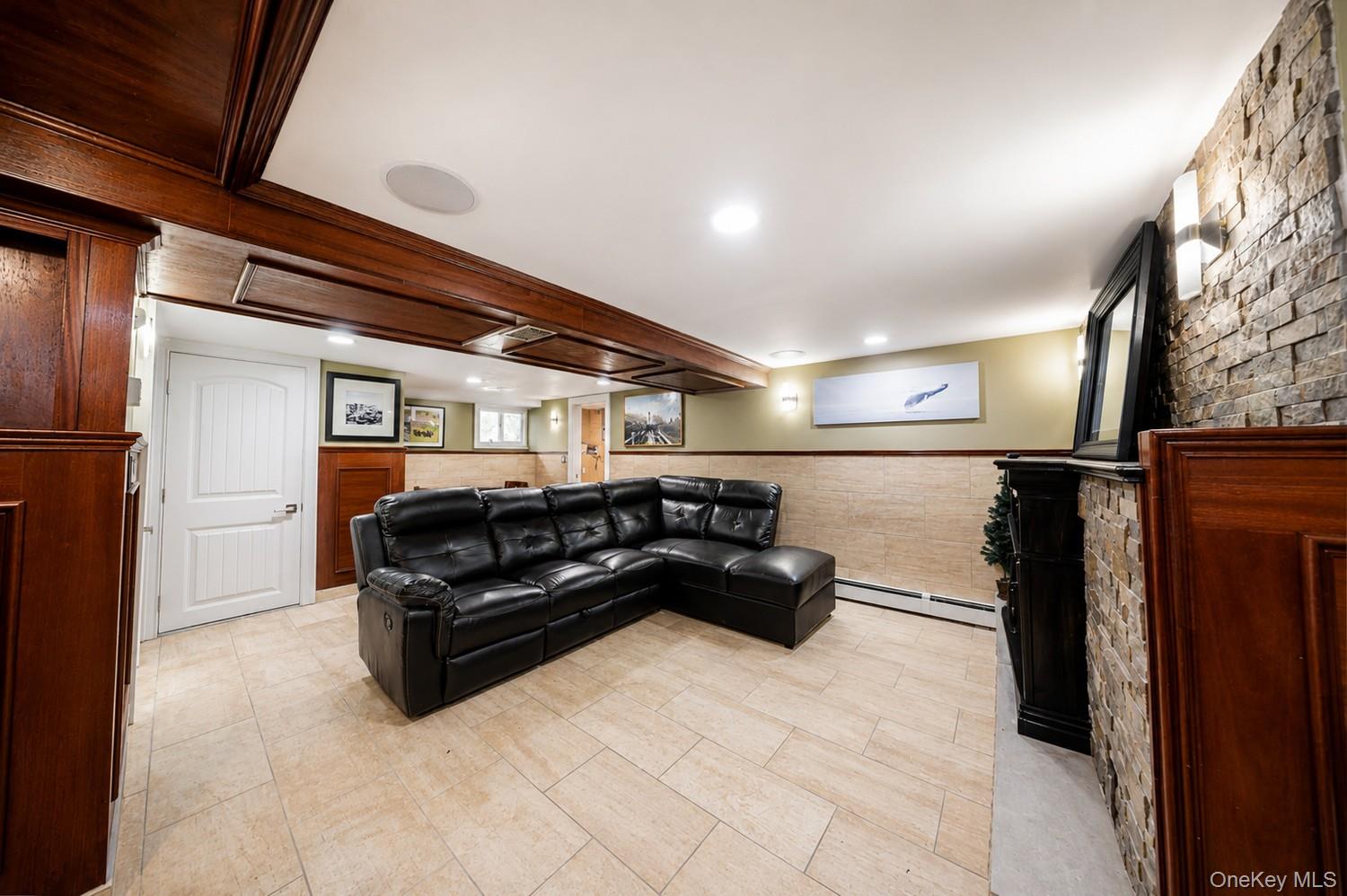 5434 Amboy Road – For Sale photo 25