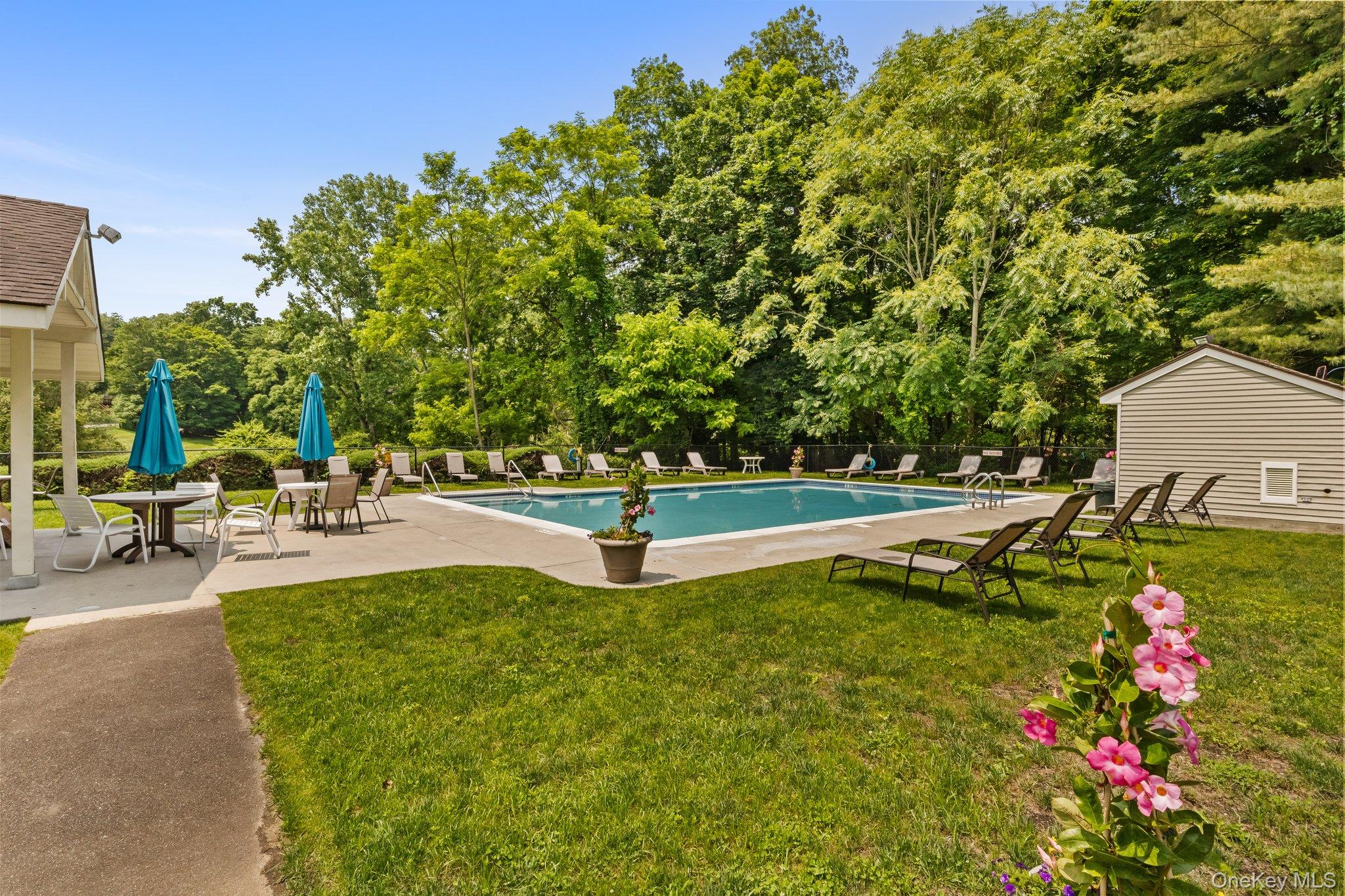 60 Krystal Drive – For Sale photo 5