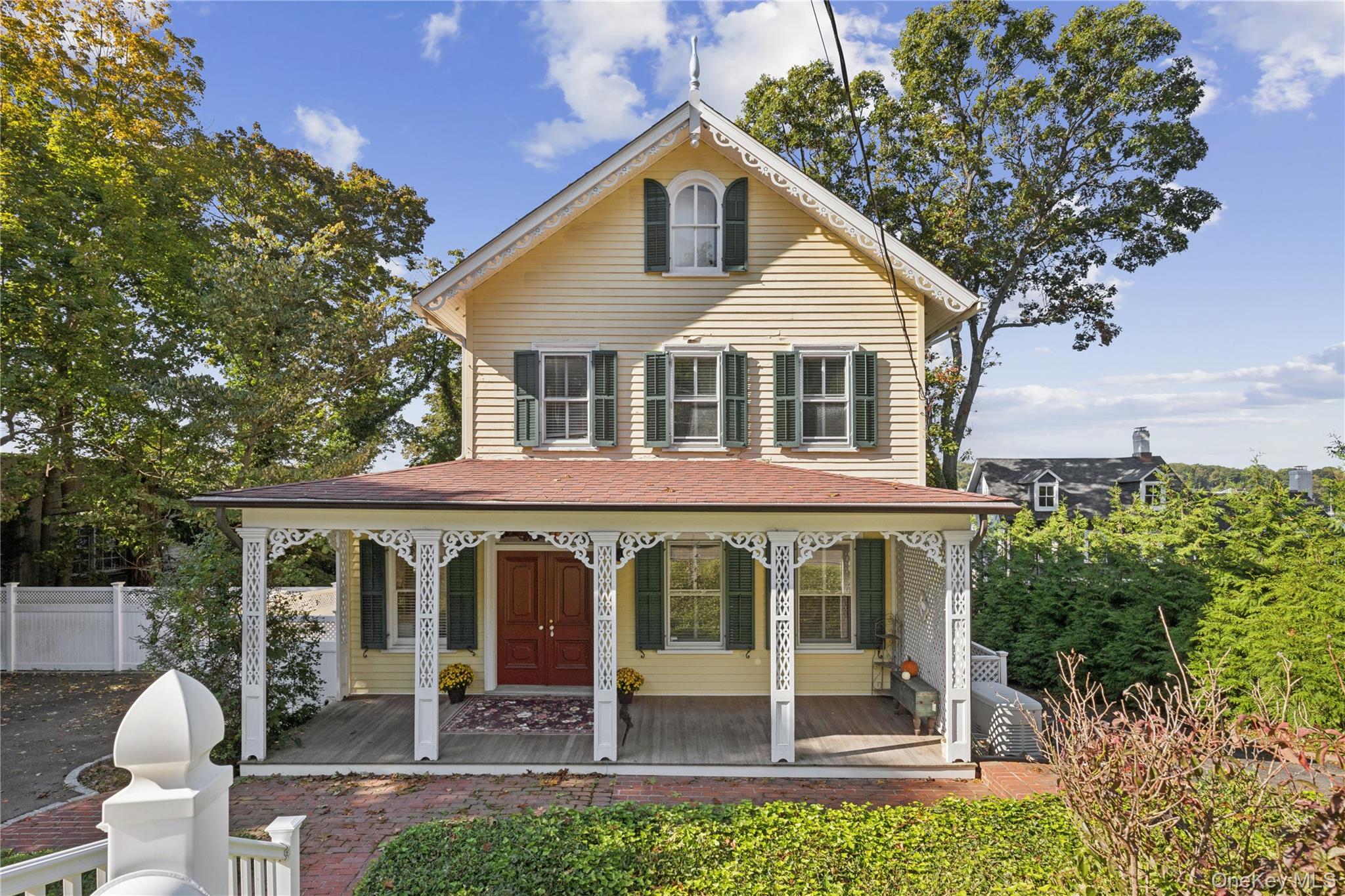 43 E. Shore Road – For Sale photo 2