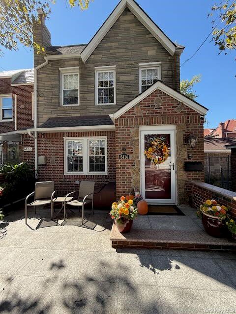 6414 83rd Place – For Sale photo 3