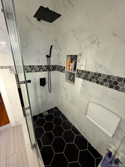 6414 83rd Place – For Sale photo 30
