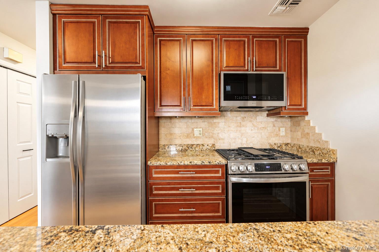 207 Sunset Boulevard, Unit 9207B photo 8
