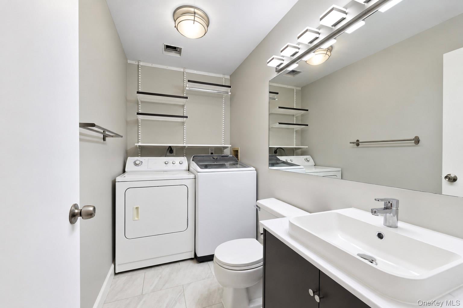 207 Sunset Boulevard, Unit 9207B photo 13