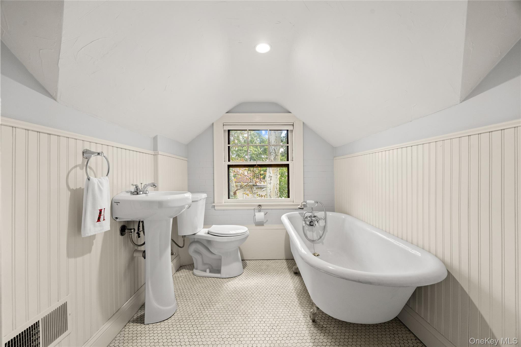 56 Ellwood Avenue – For Sale photo 26
