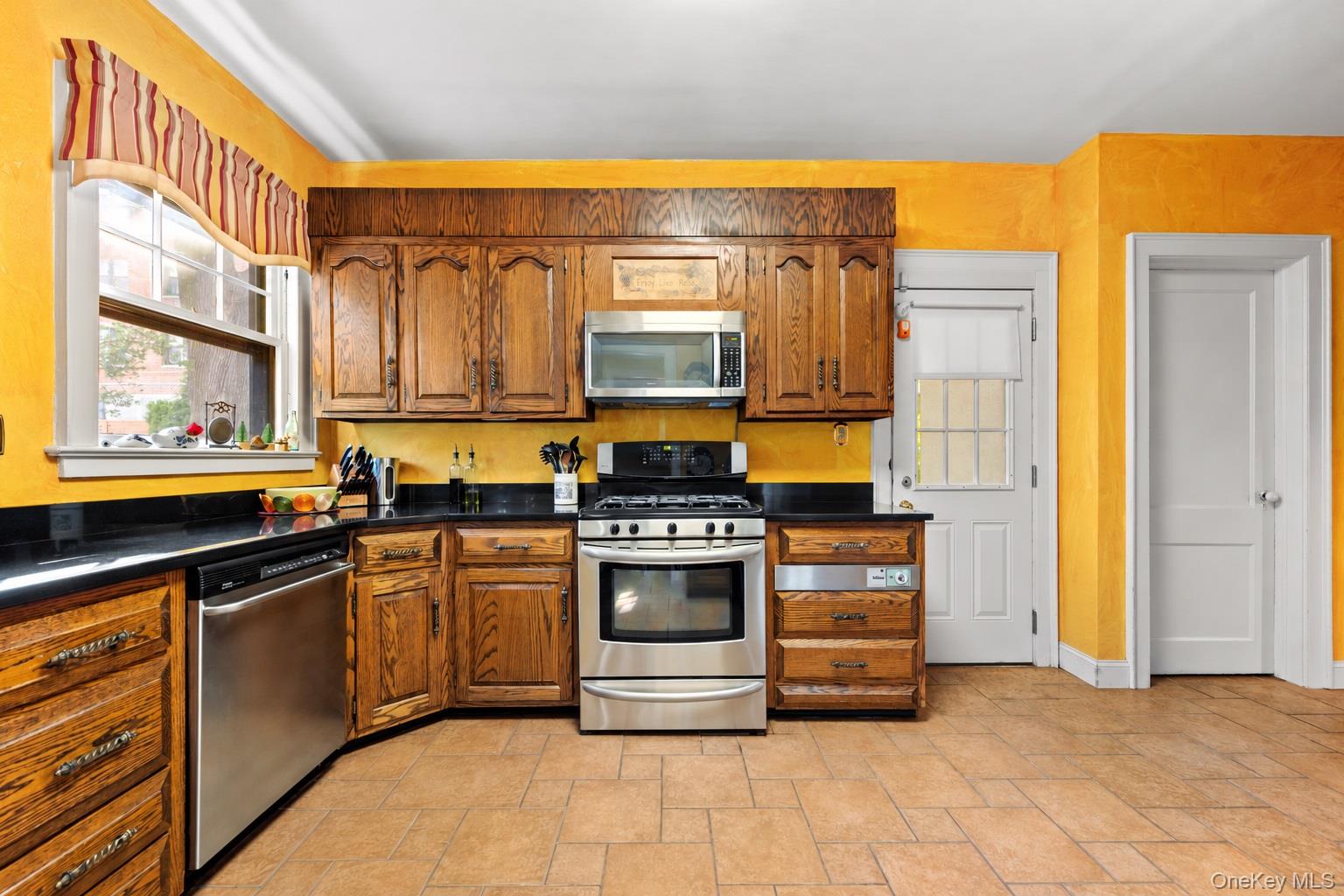 56 Ellwood Avenue – For Sale photo 11