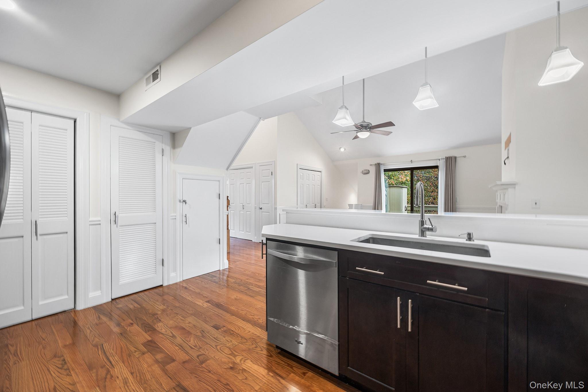 225 Lakeside Drive – For Sale photo 8