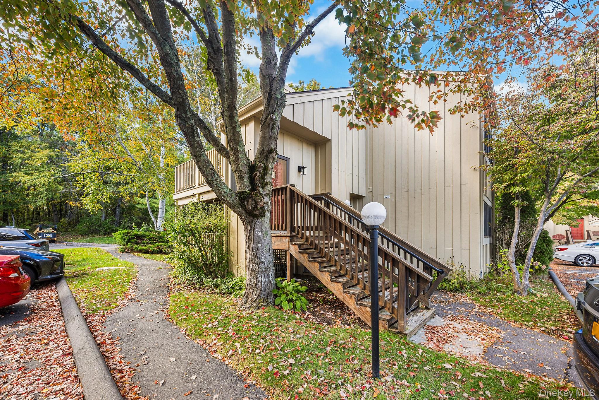 225 Lakeside Drive – For Sale photo 16