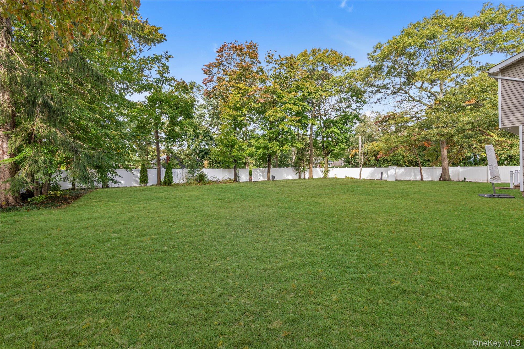 470 Bicycle Path – For Sale photo 15