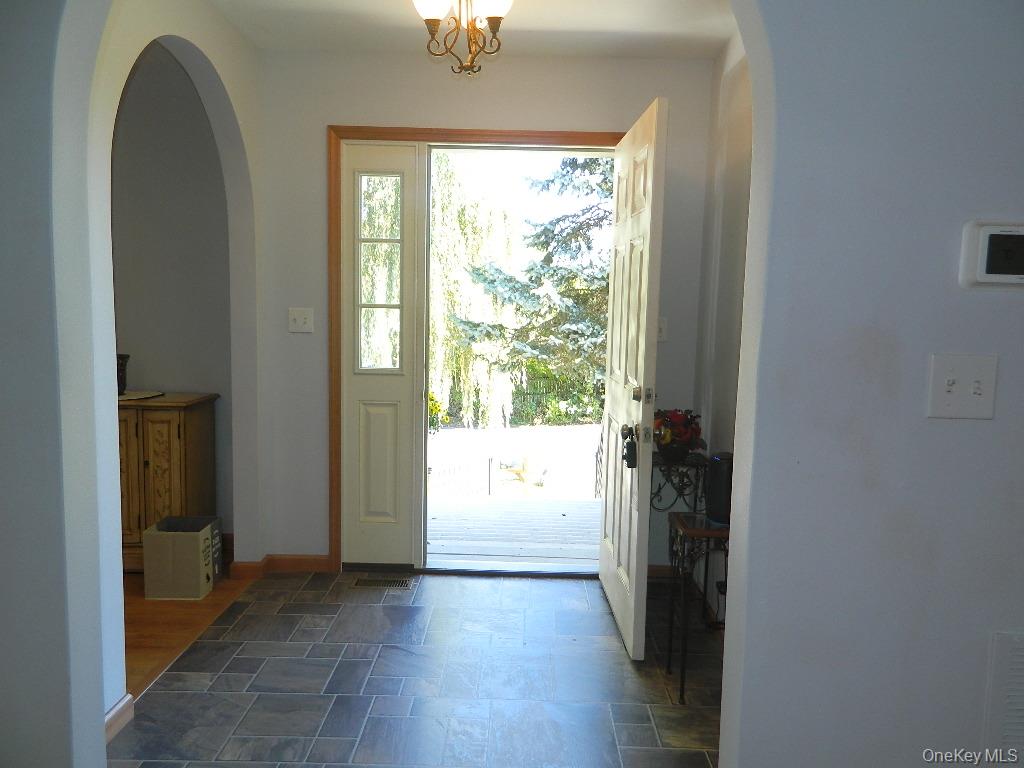 188 Hoyt Street – For Sale photo 4
