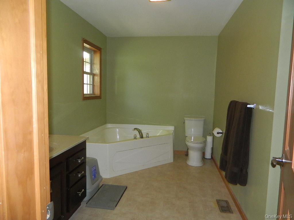 188 Hoyt Street – For Sale photo 26