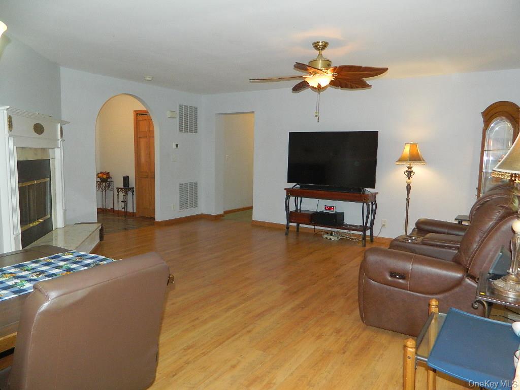 188 Hoyt Street – For Sale photo 13