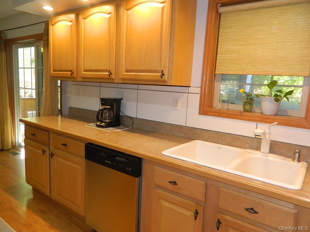 188 Hoyt Street – For Sale photo 11