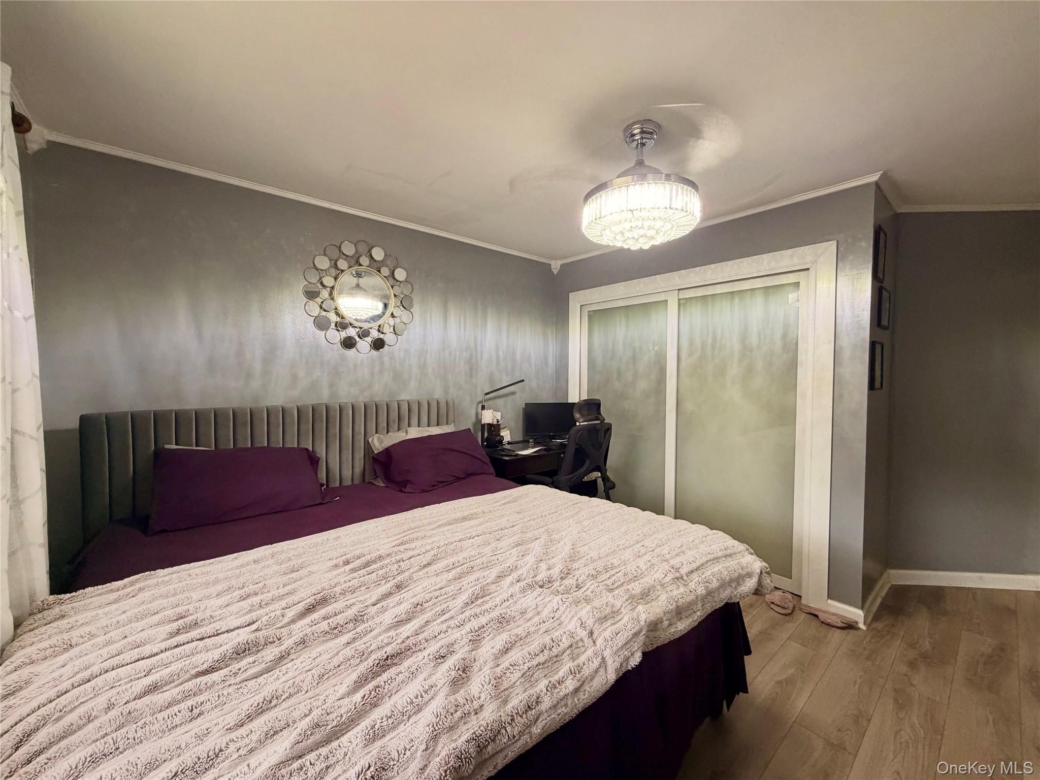 225-09 88th Avenue, Unit 415 photo 9