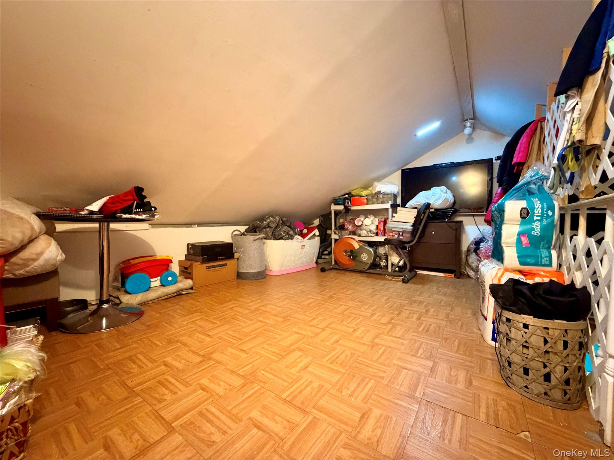 225-09 88th Avenue, Unit 415 photo 14