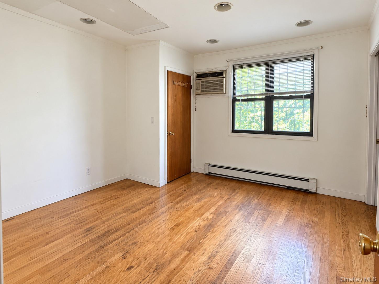 136-25 Cherry Avenue – For Sale photo 4
