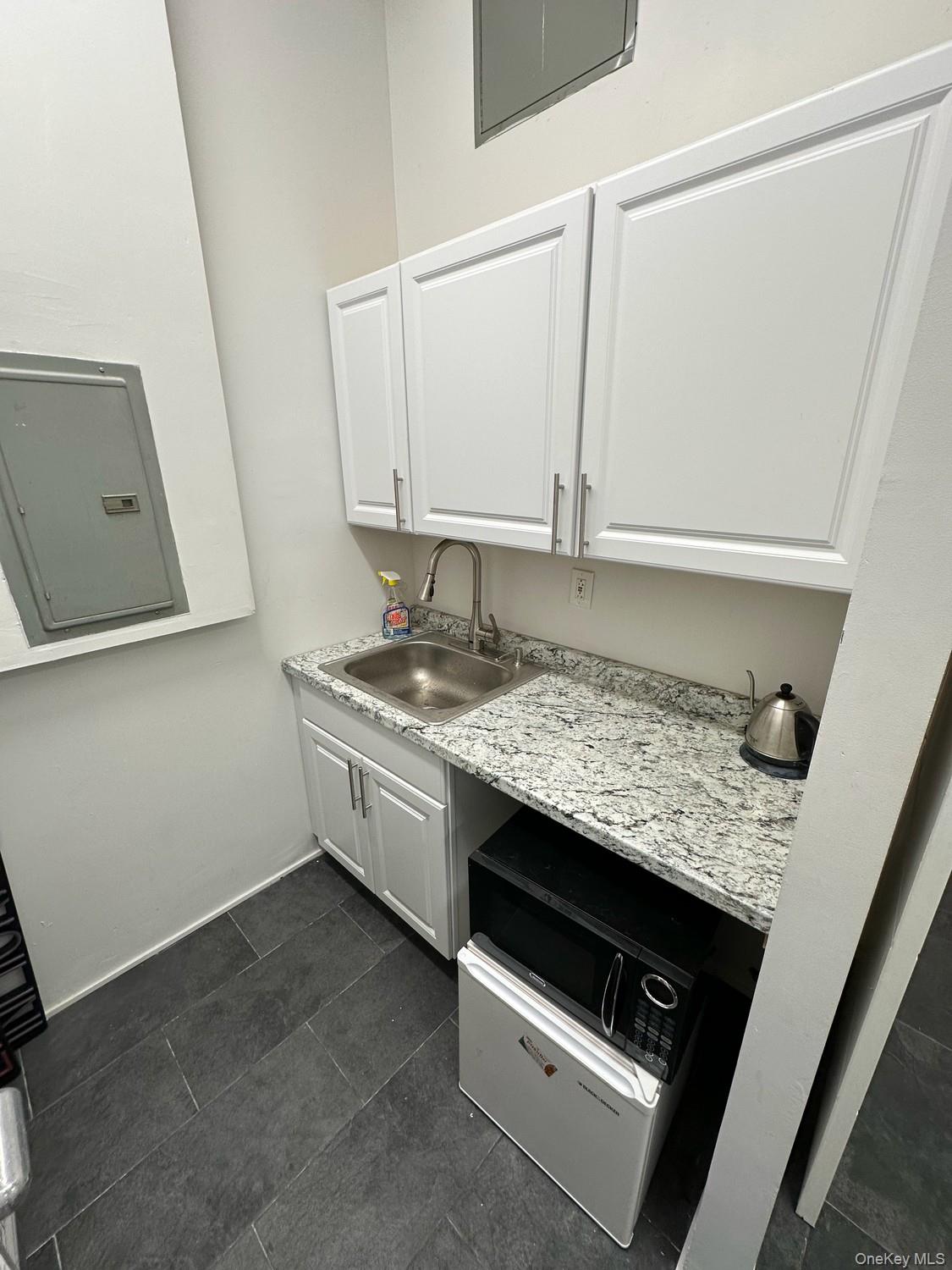 96 Main Street – For Rent photo 8
