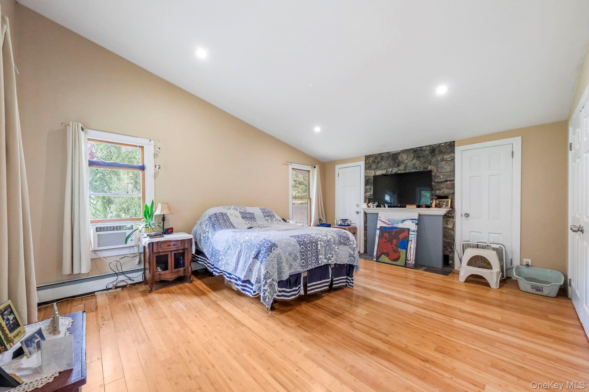 21 Meads Lane – For Sale photo 17