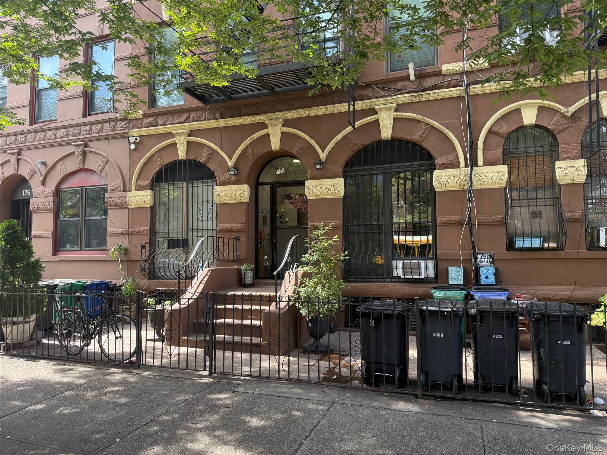 174 Stuyvesant Avenue, Unit B4