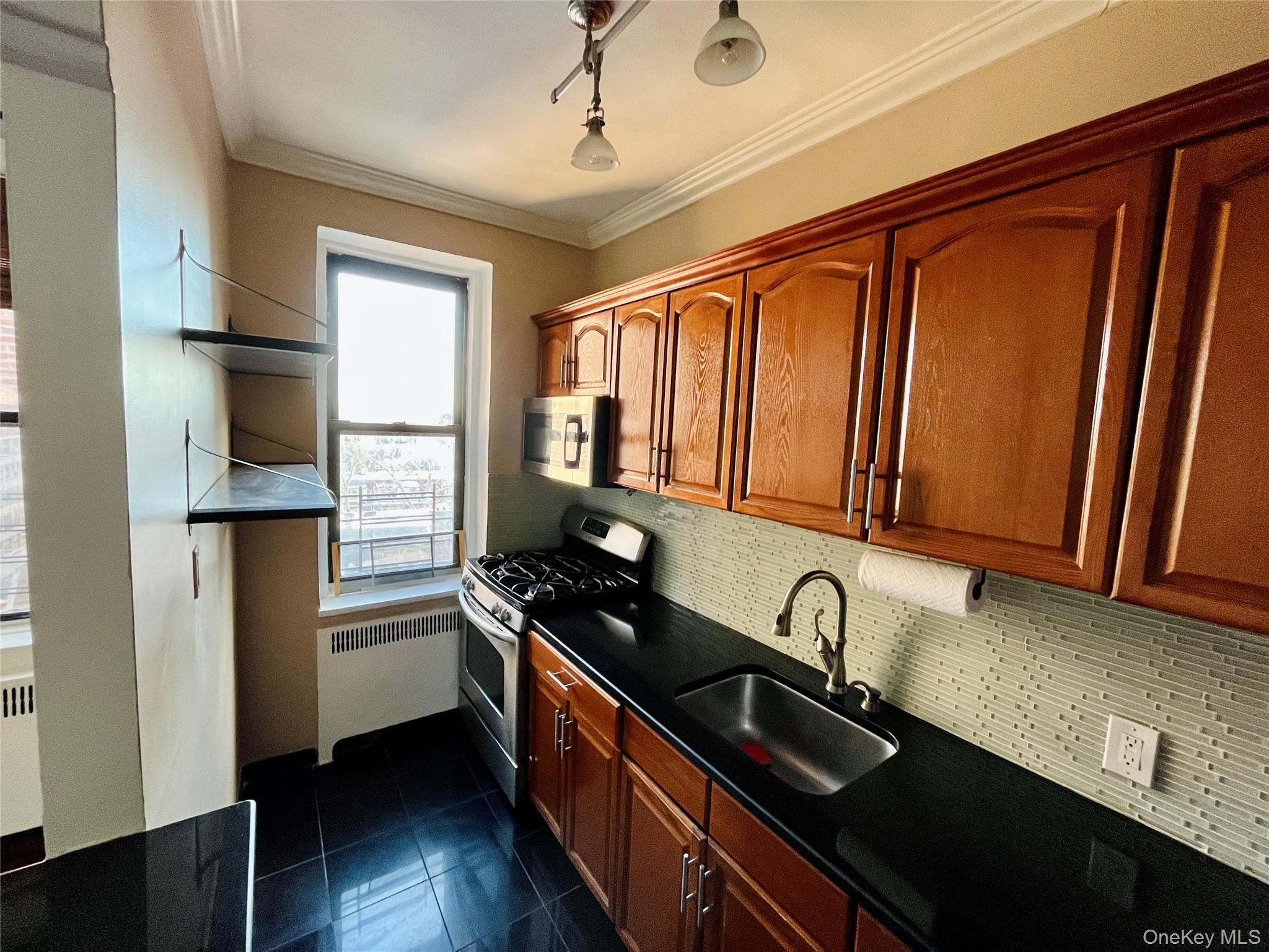 34-20 S 83rd Street, Unit 6I photo 7