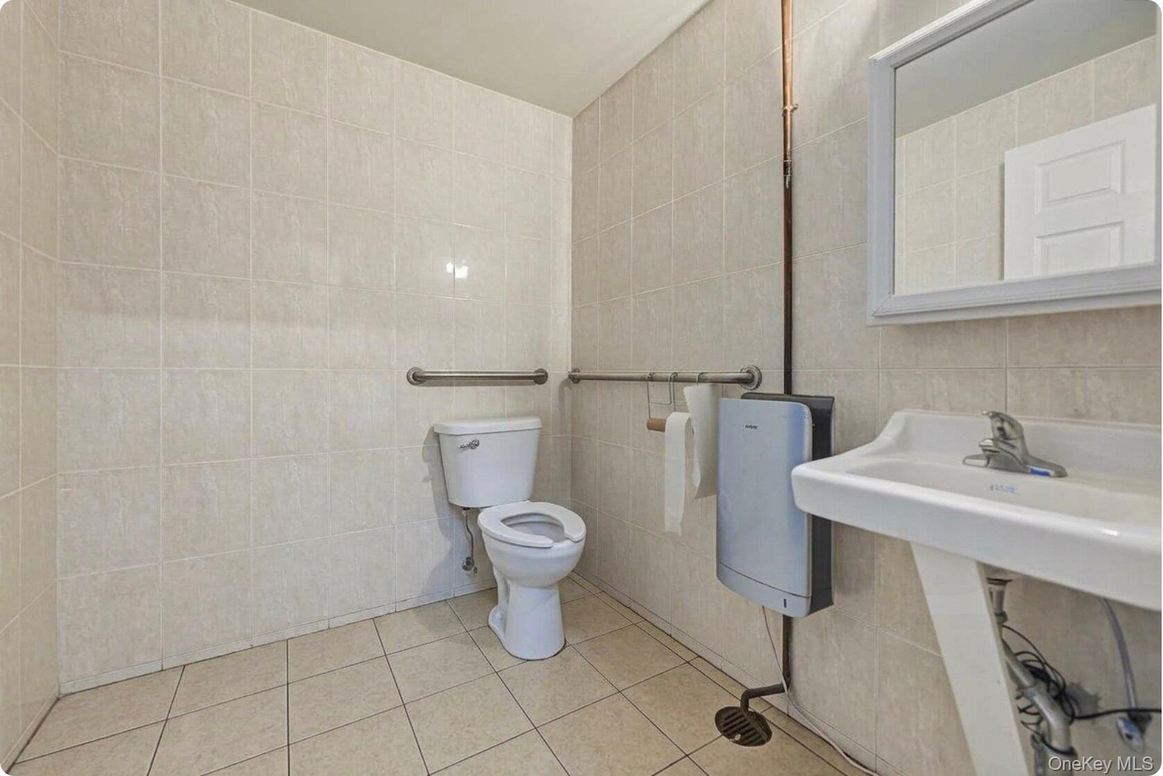 563 Johnson Avenue – For Sale photo 14
