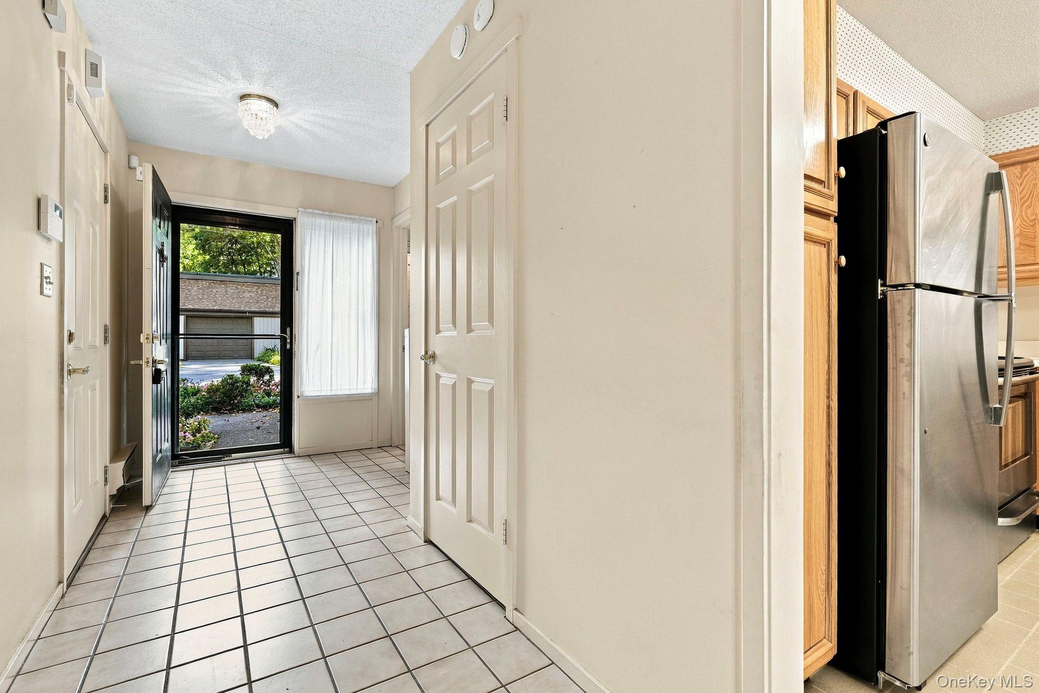 104 Heritage Hills, Unit A photo 2