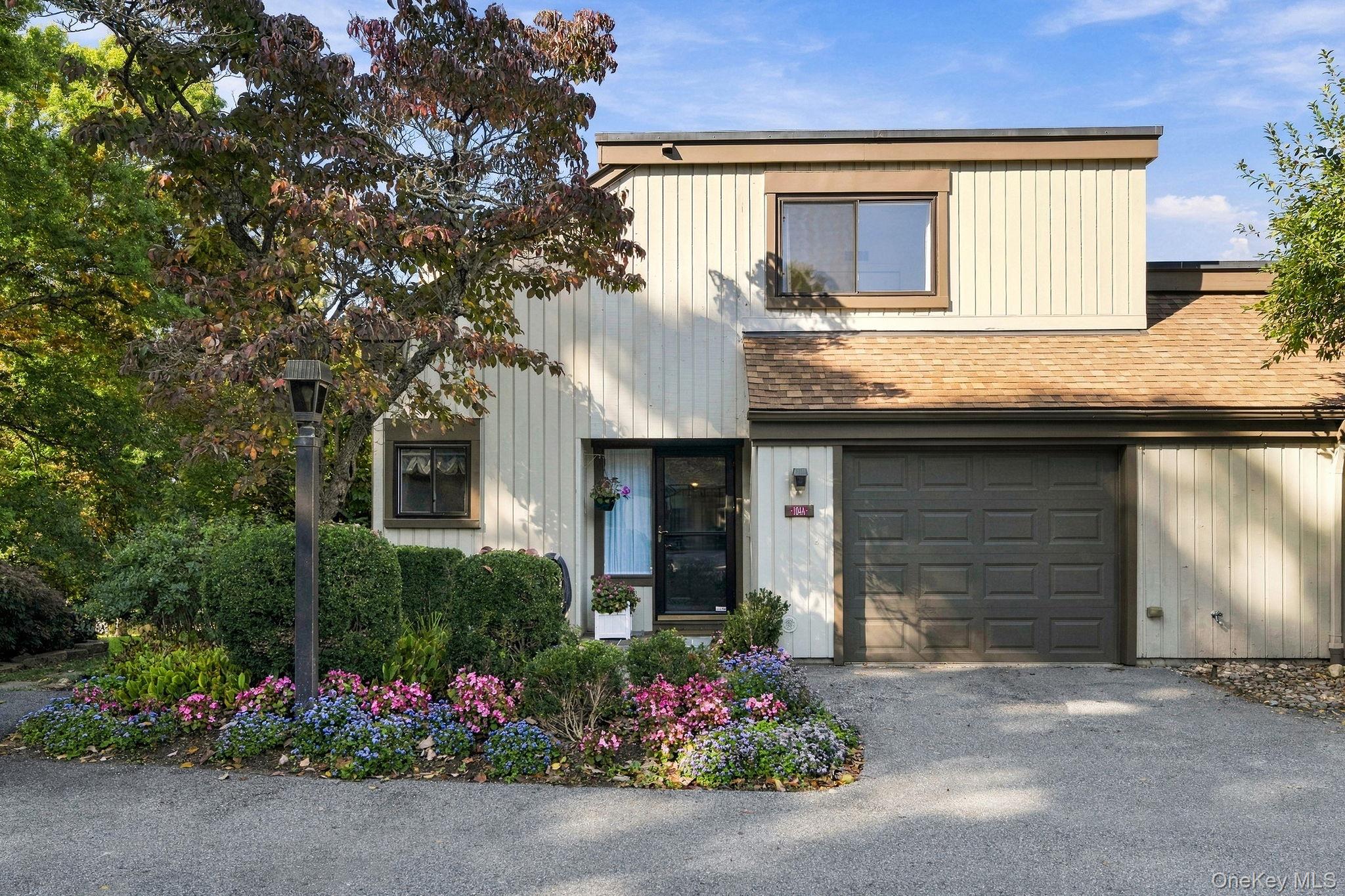 104 Heritage Hills, Unit A