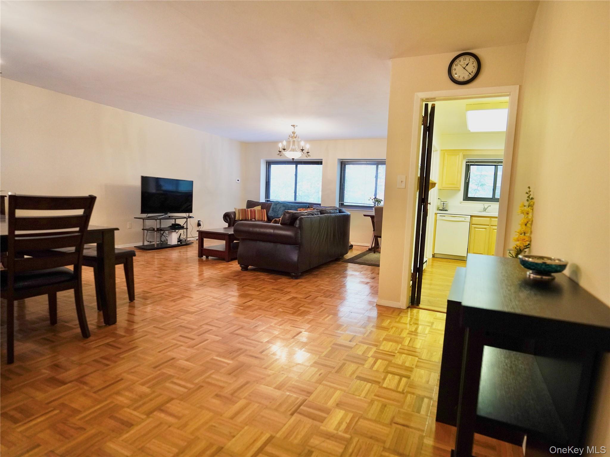 21 Canterbury Road, Unit 4 photo 5