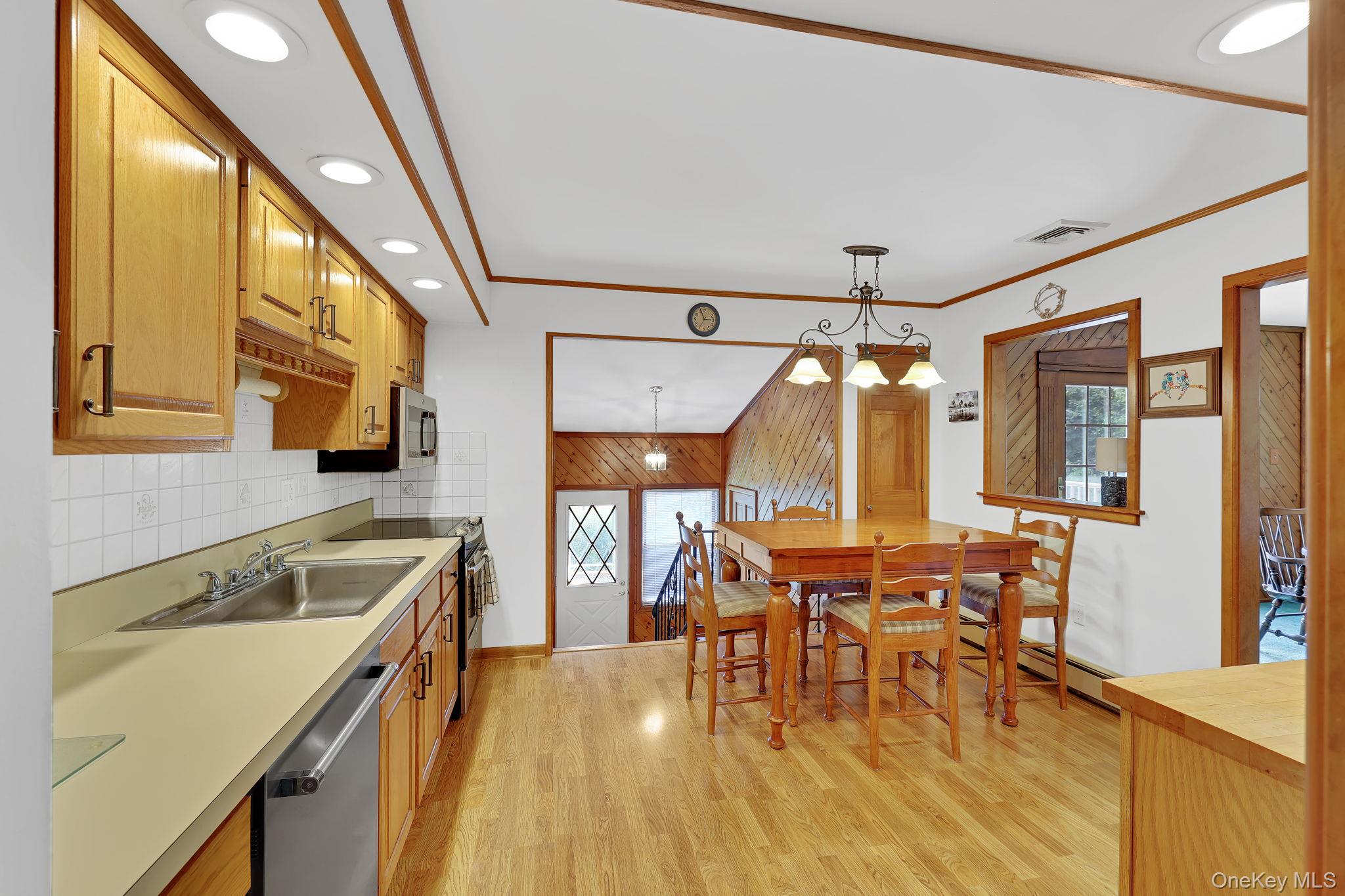 738 Ridgebury Road – For Sale photo 13