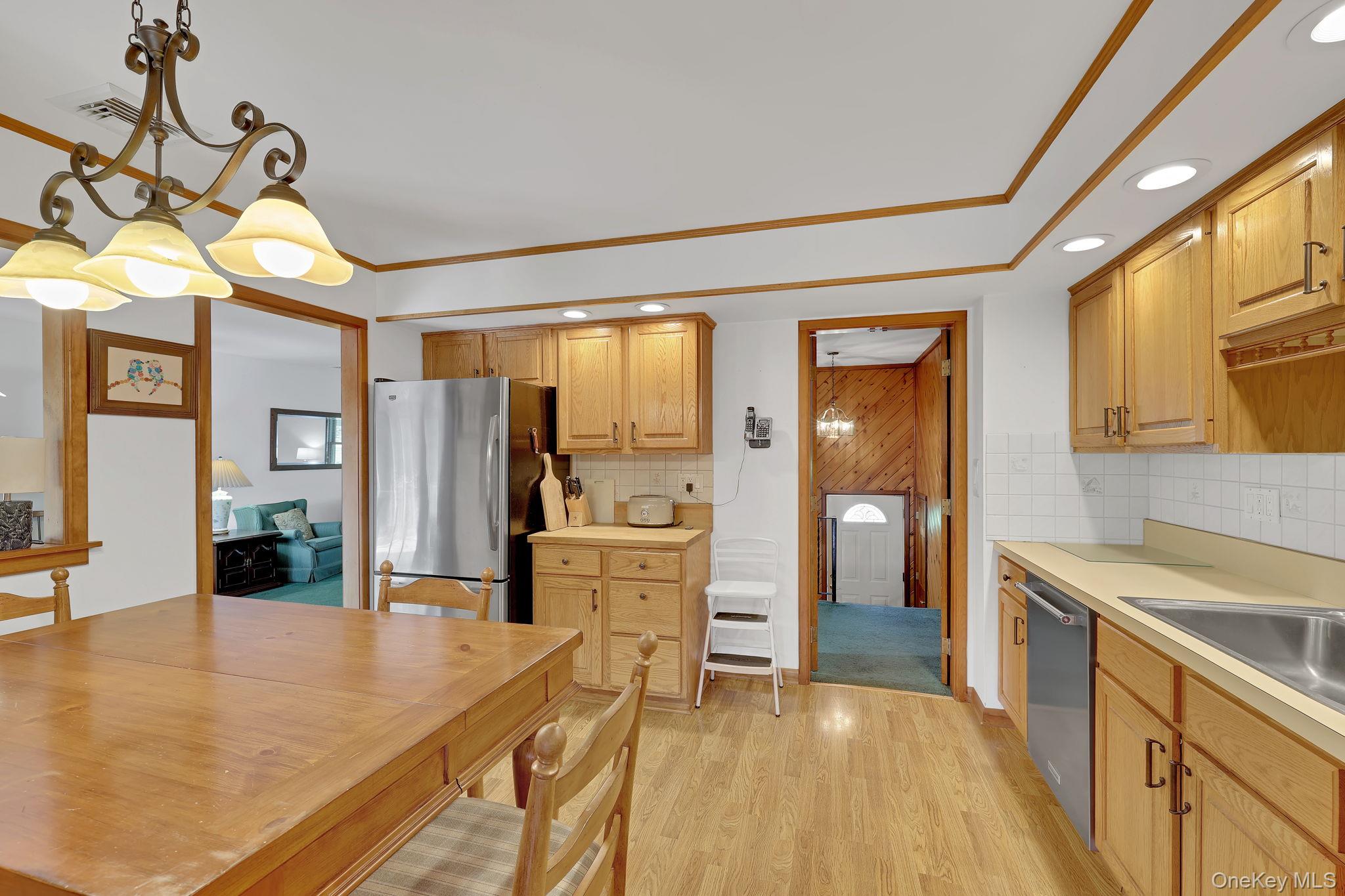 738 Ridgebury Road – For Sale photo 14