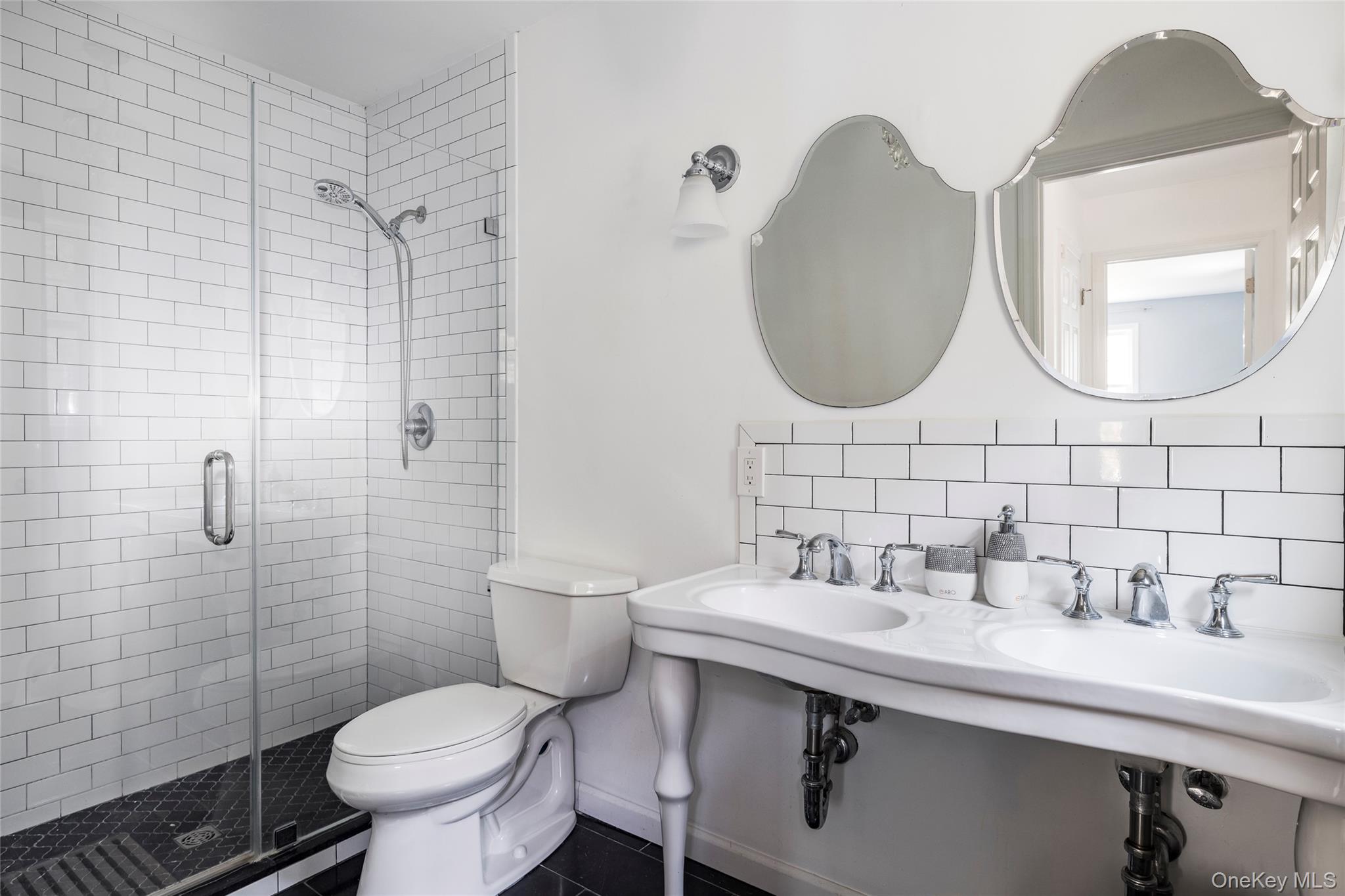 77 Hillcrest Avenue – For Rent photo 6