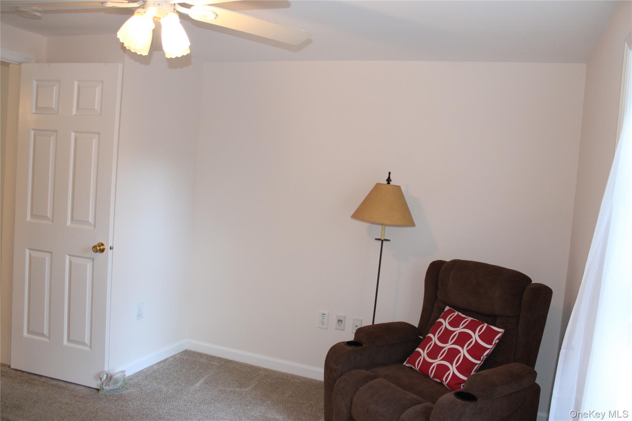 1661 Old Country Road, Unit 77 photo 27