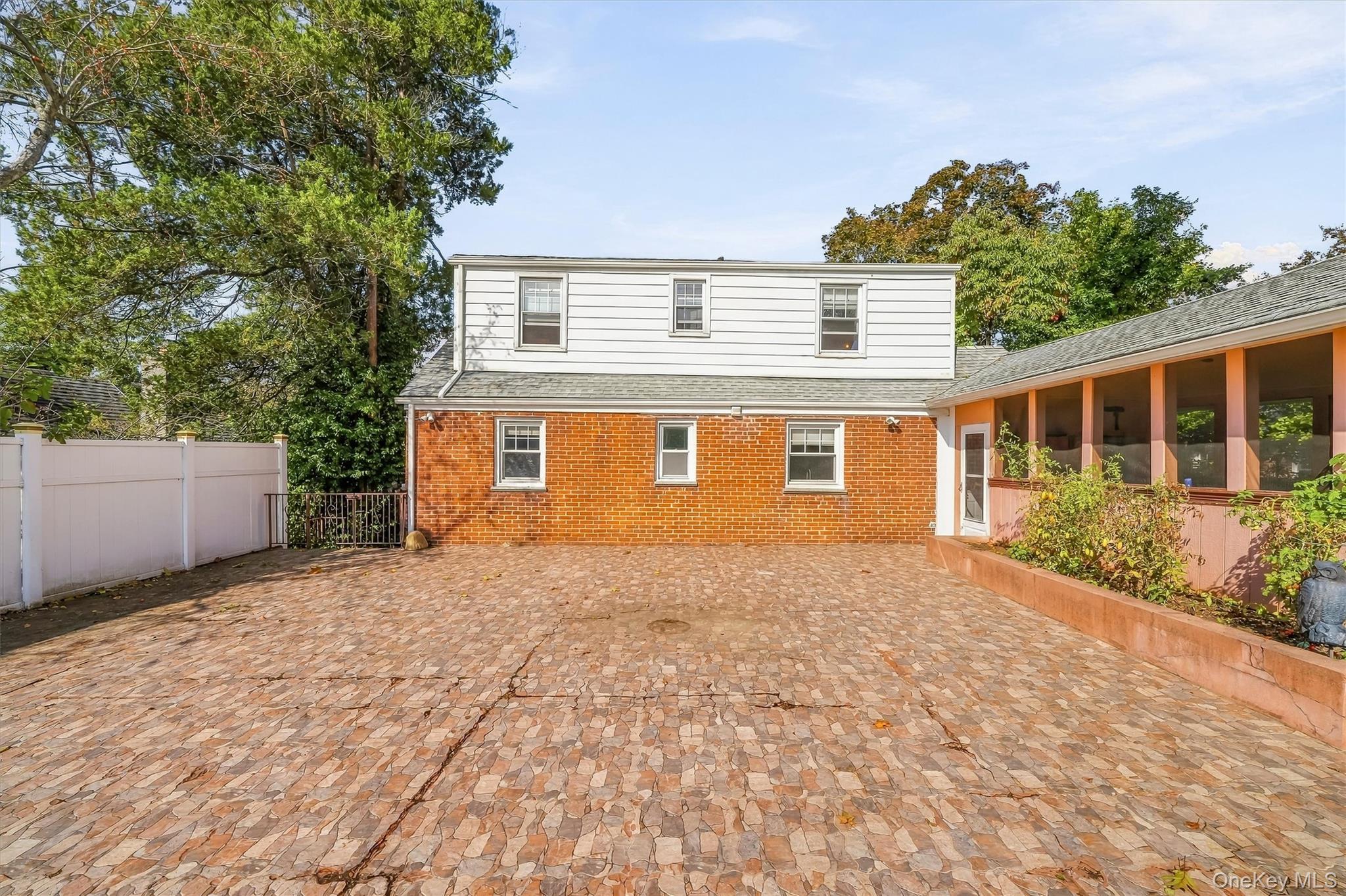 26 Custer Avenue – For Sale photo 44