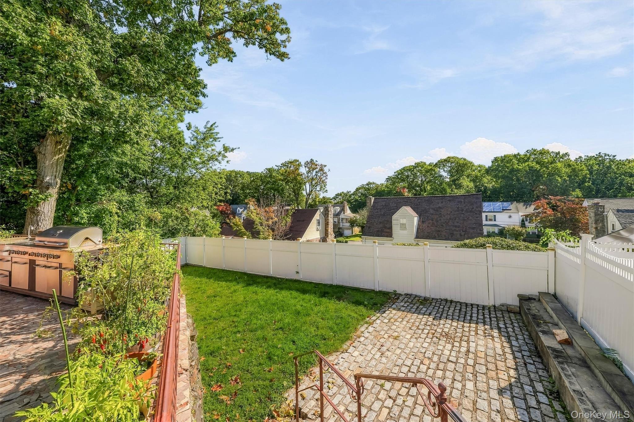 26 Custer Avenue – For Sale photo 46