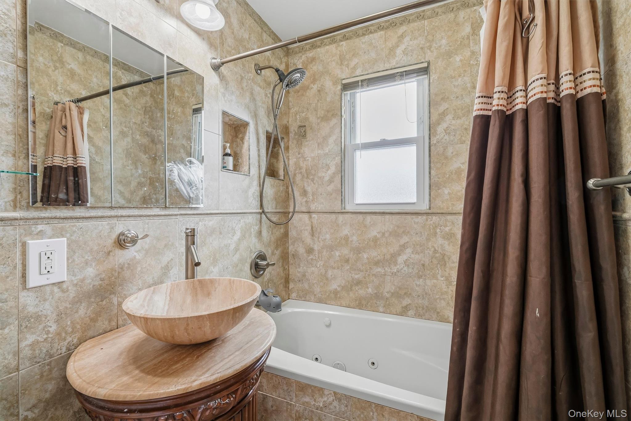 26 Custer Avenue – For Sale photo 21