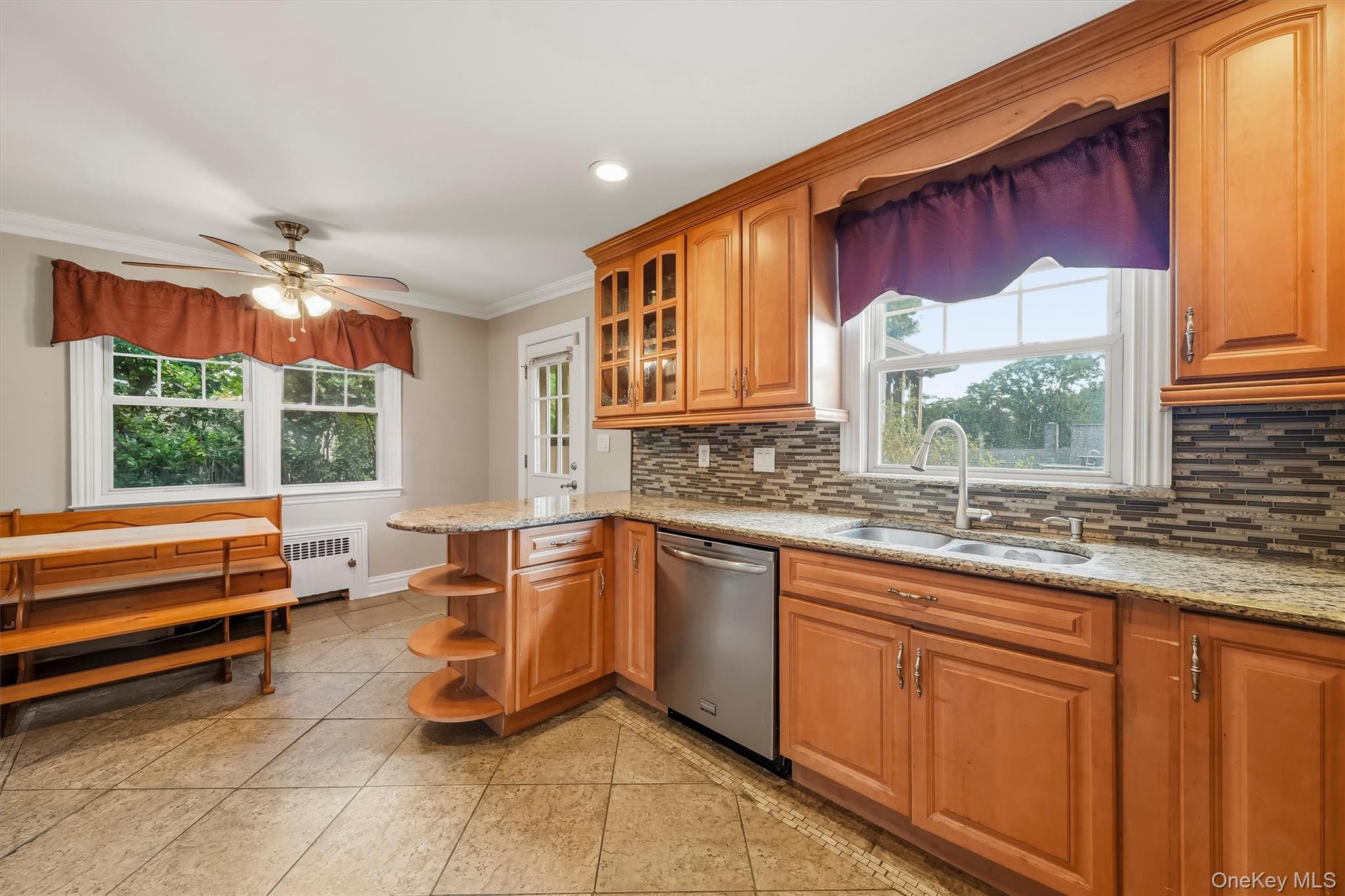 26 Custer Avenue – For Sale photo 8