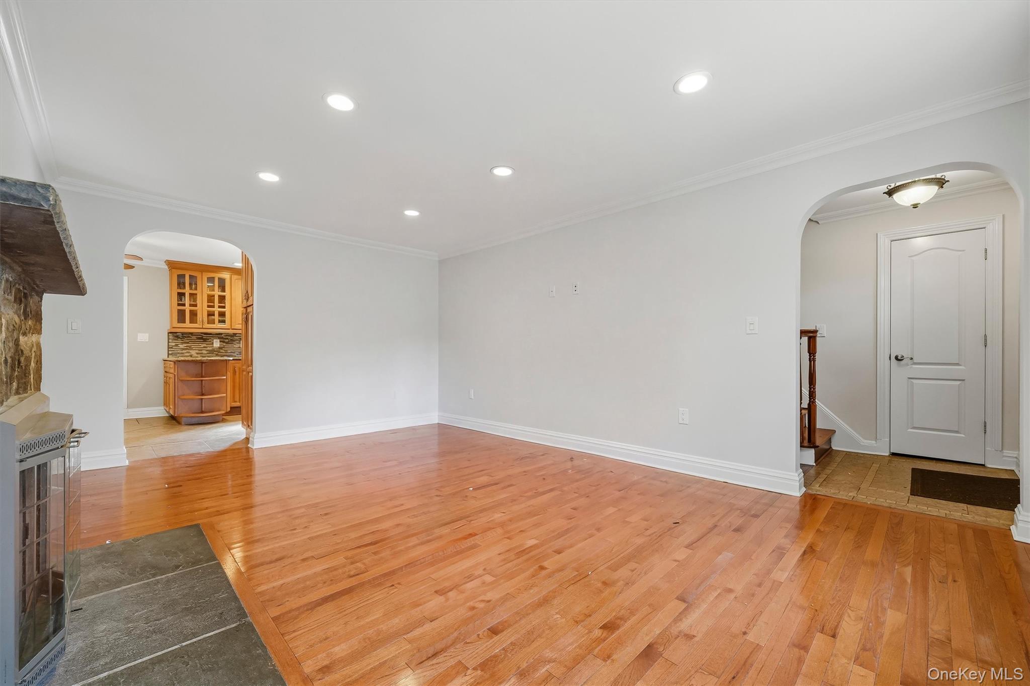26 Custer Avenue – For Sale photo 5