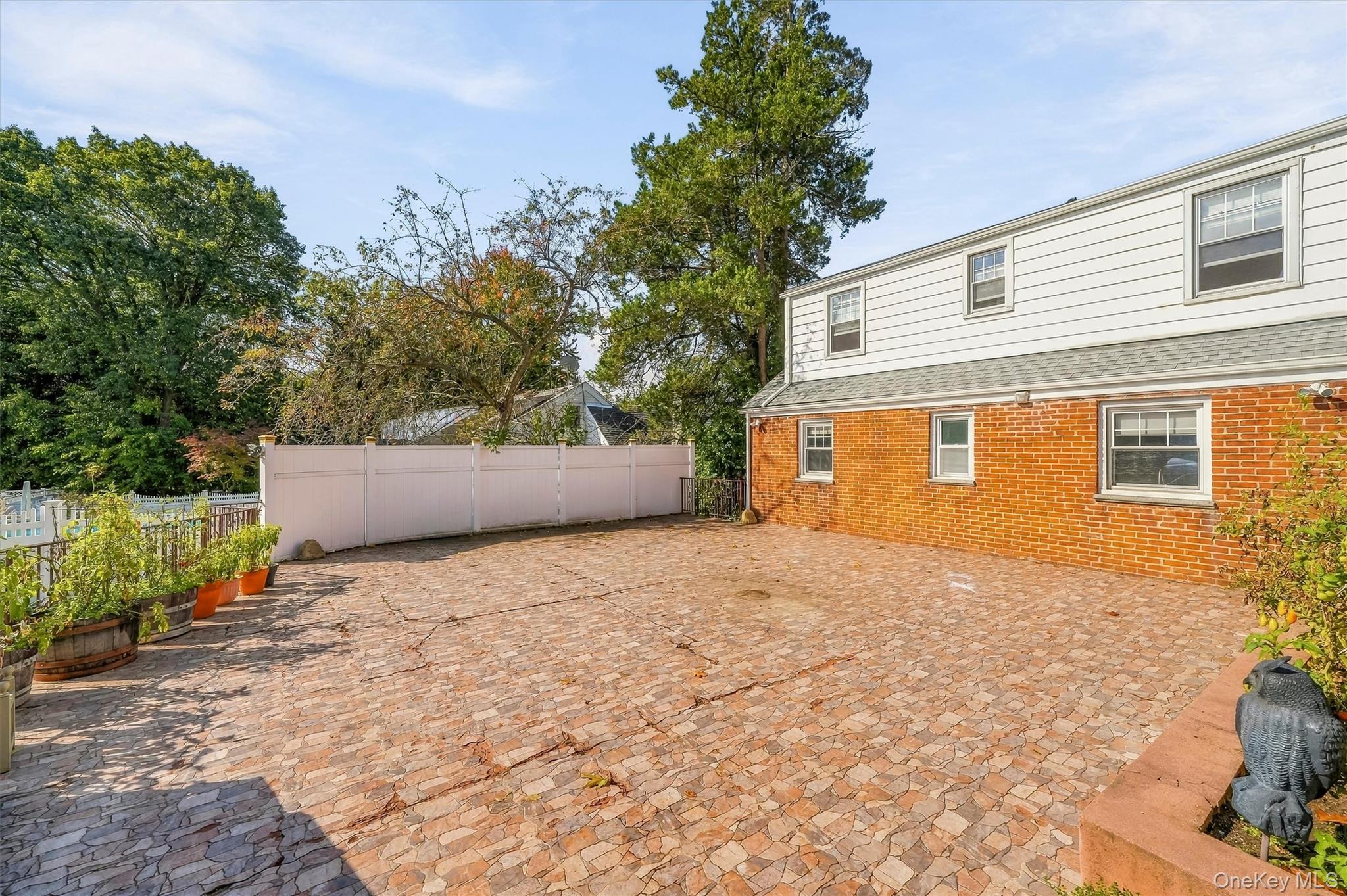26 Custer Avenue – For Sale photo 41