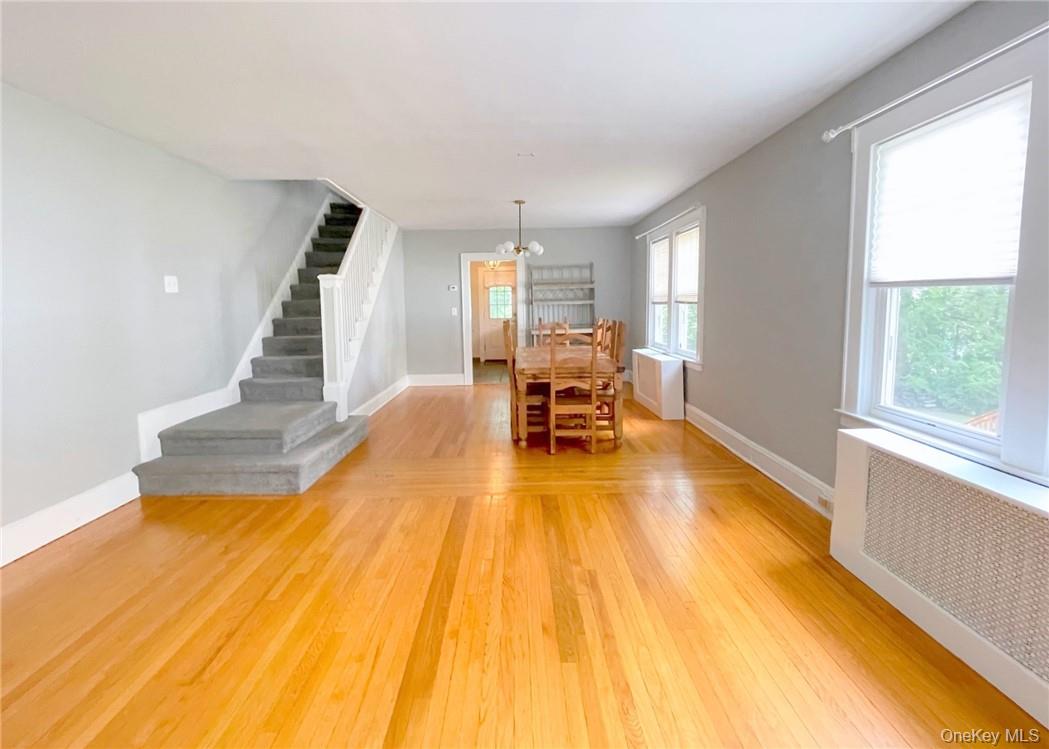 306 Soundview Avenue, Unit Right photo 14
