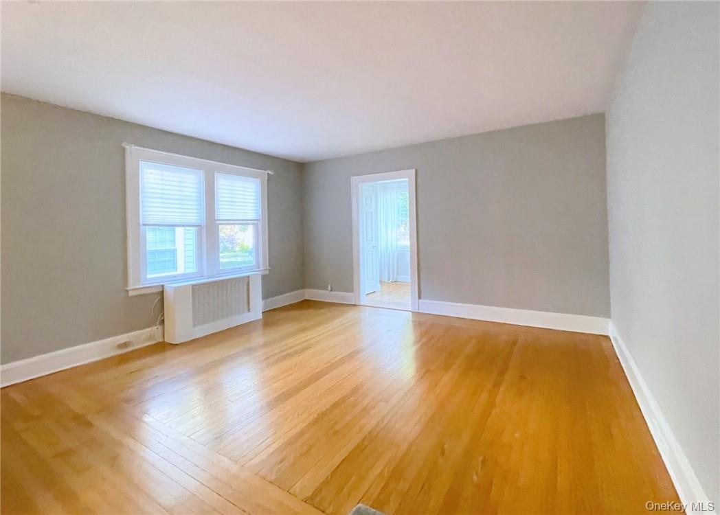 306 Soundview Avenue, Unit Right photo 20