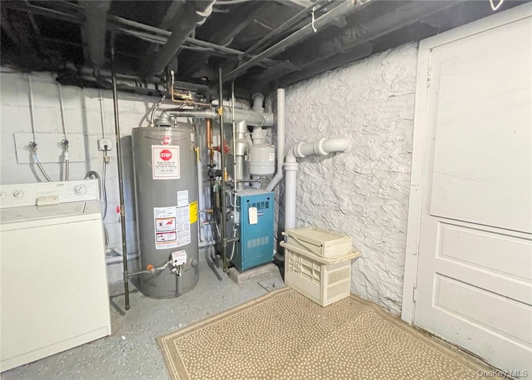 306 Soundview Avenue, Unit Right photo 34