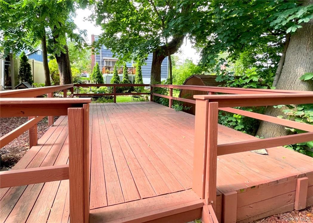 306 Soundview Avenue, Unit Right photo 36